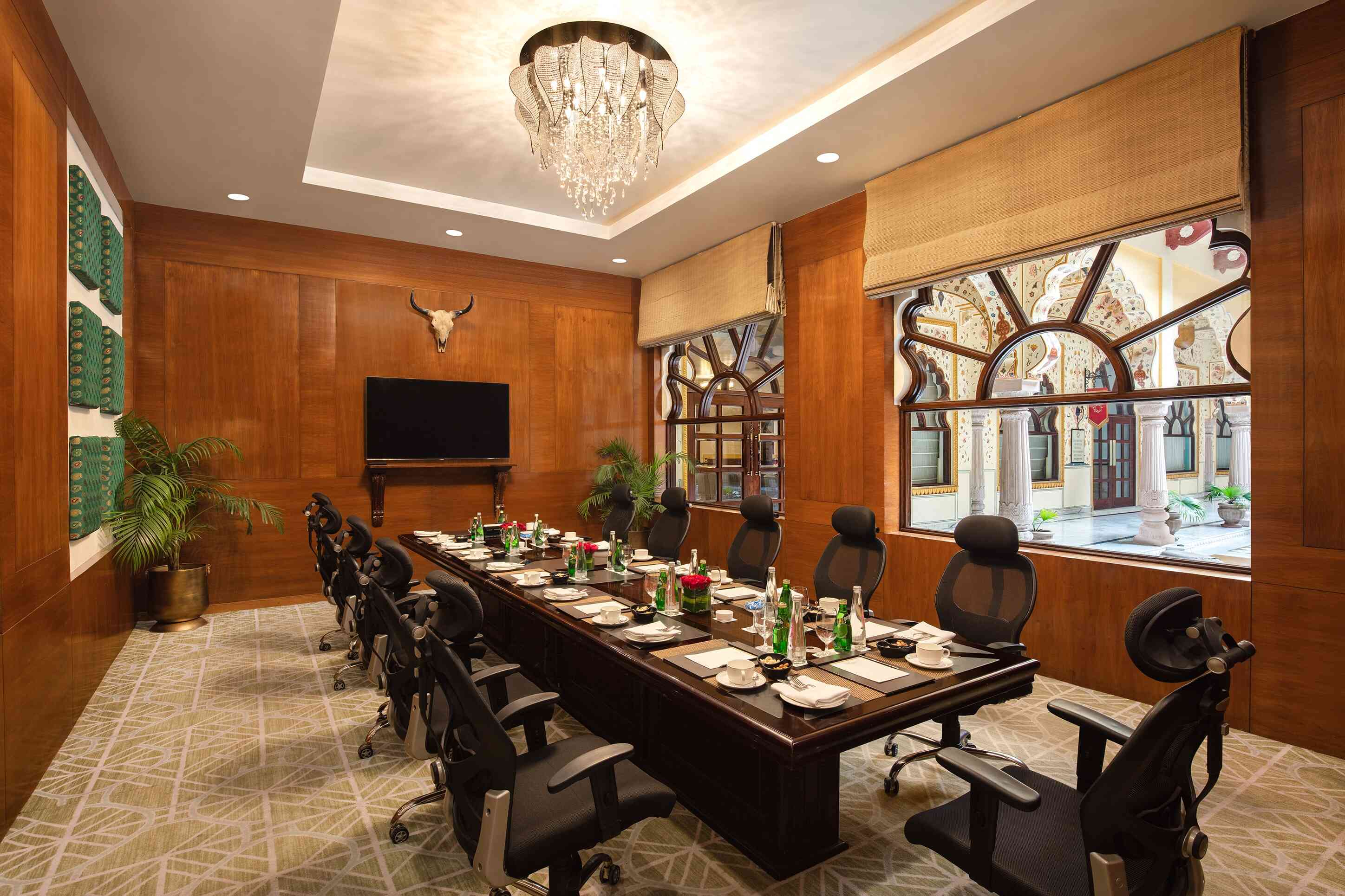 dinings image